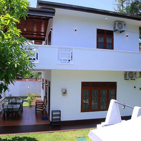 Aken Villa Hikkaduwa Zewnętrze zdjęcie